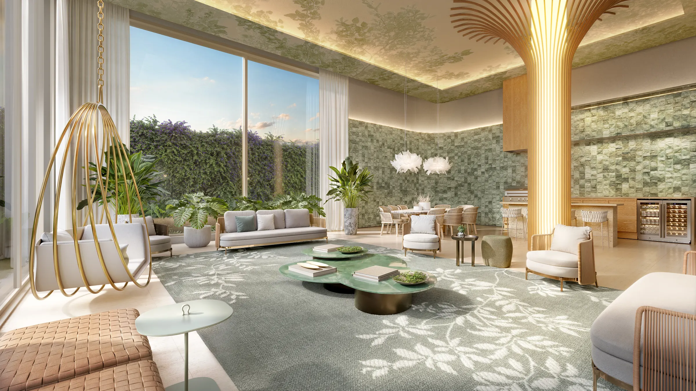 Family space com pé-direito duplo, jardim vertical ao fundo e coluna revestida em dourado.